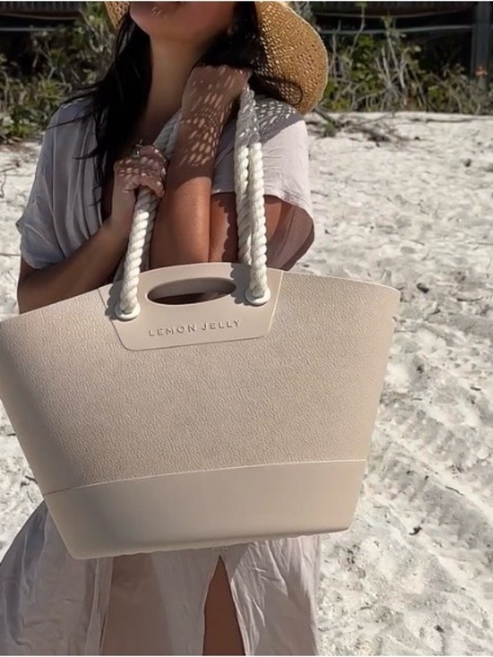 Lemon Jelly Handbags - Lemonjelly Splashbag in Desert with Rope Handles EVA Beach Tote Bag NWOT